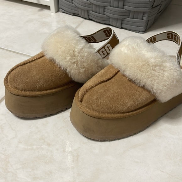 UGG Funkette Platform - Picture 2 of 5